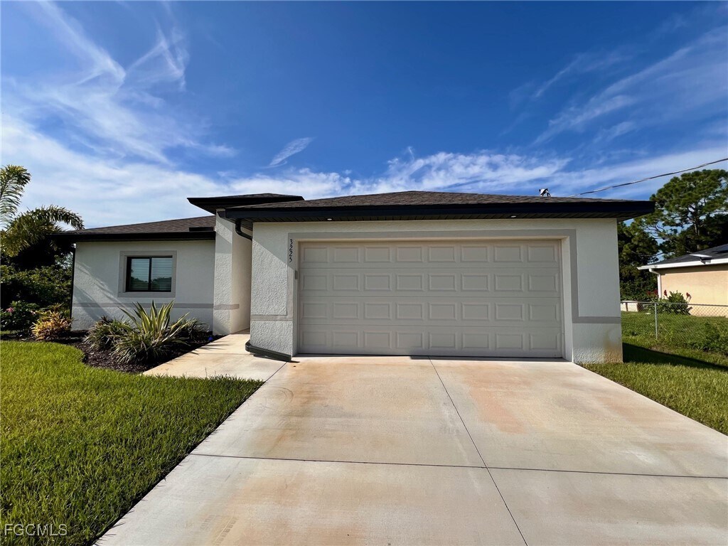 Foto principal - 3225 58th St W