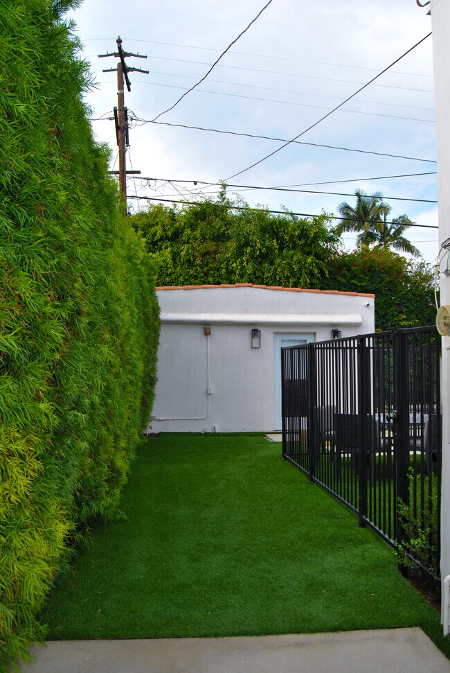 Foto del edificio - 159 N Willaman Dr