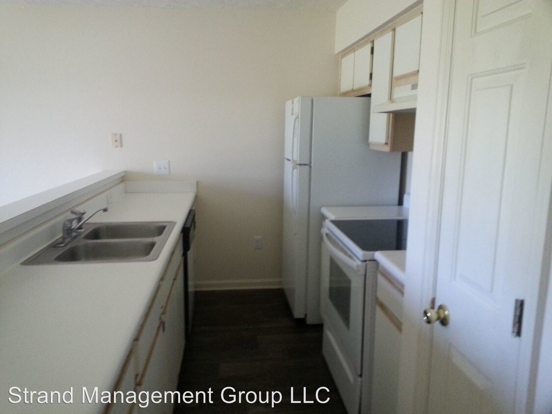 Foto principal - 629 Waterway Village Blvd