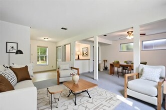 Building Photo - 4704 S Forest Dr