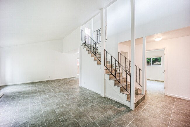 Foto del edificio - 3127 Remington Way
