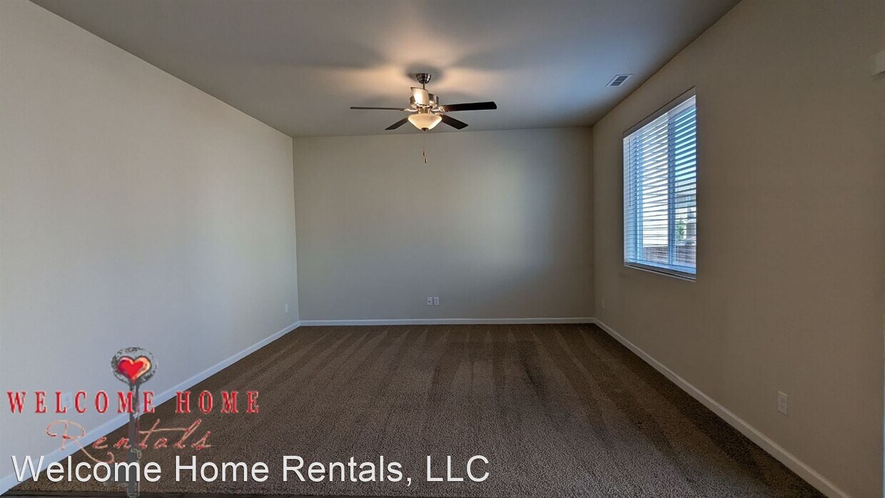 Primary Photo - 3 br, 2.5 bath House - 19003 112th Ave. Ct. E