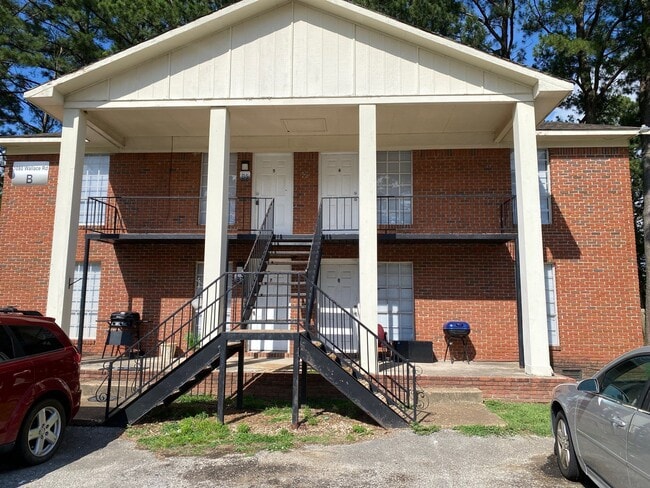 Building Photo - 1080 Wallace Rd