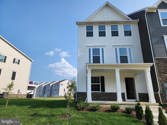Foto del edificio - 844 New Castle Landing Dr