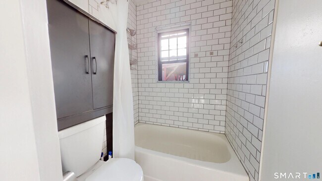 Foto del edificio - 666 Main St