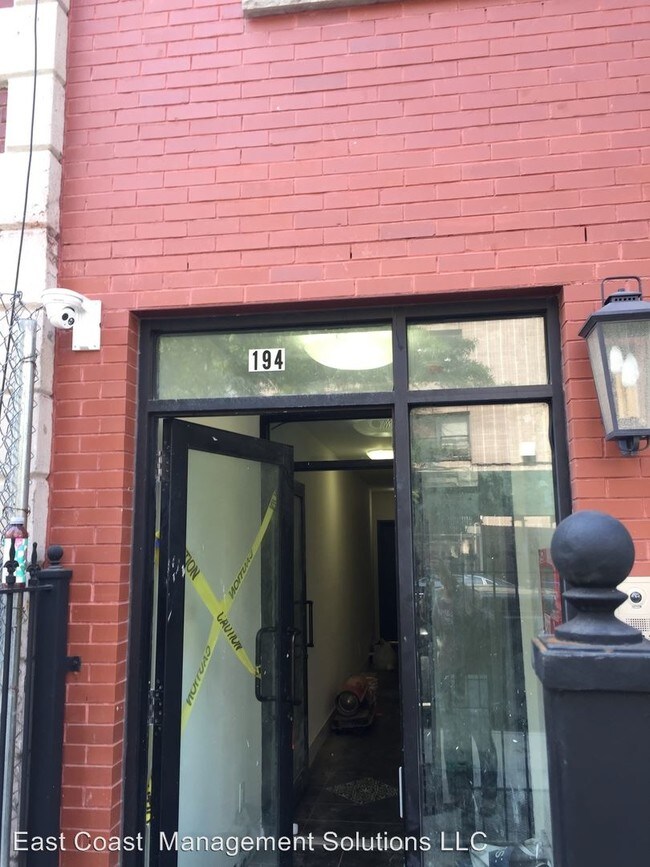 Building Photo - 194 Stuyvesant Ave