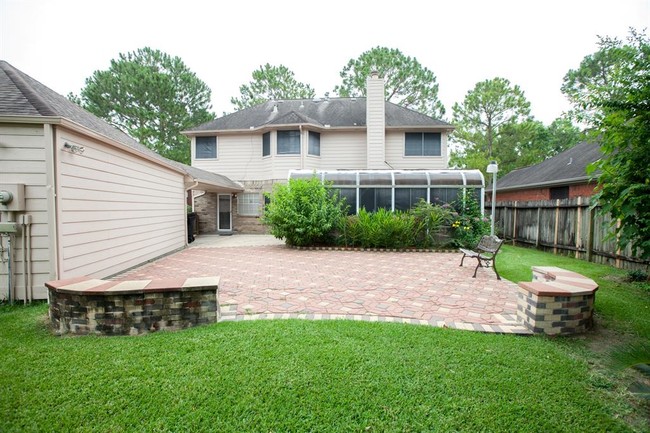 Building Photo - 839 Maplewood Falls Ct
