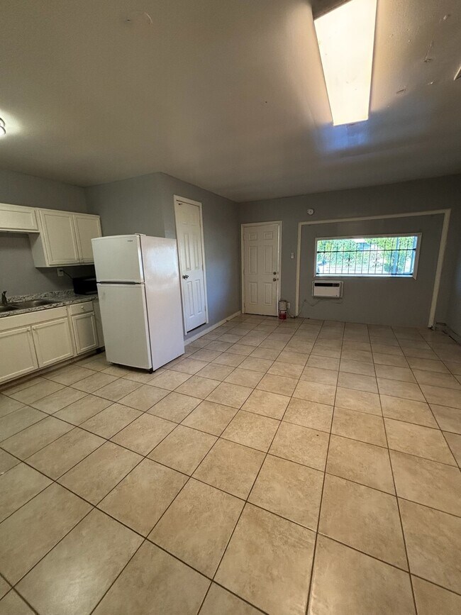 Foto del edificio - 538 Glenvale Dr