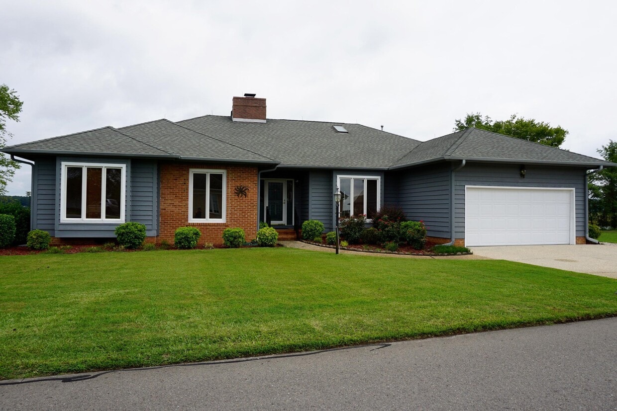 867 Castleberry Ct, Vass, NC 28394 House Rental in Vass, NC