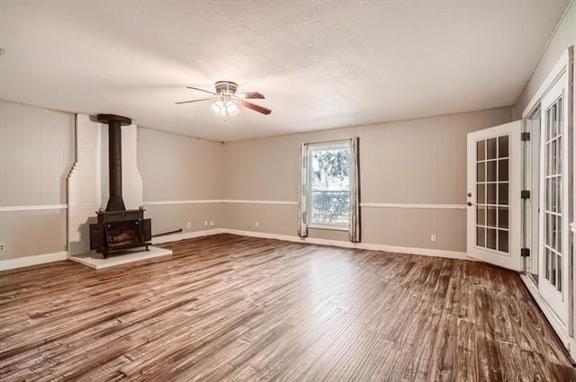 Building Photo - 200 SE Gardens Blvd