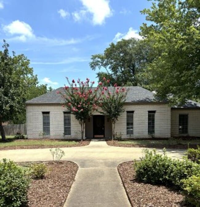 Building Photo - 3808 Moores Ln