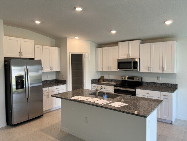 Foto del edificio - 12767 Weston Oaks Ln