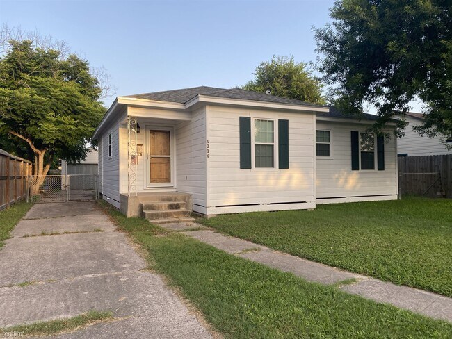 Building Photo - 2 br, 1 bath House - 4214 Brentwood Dr