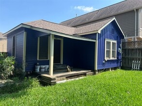 Building Photo - 5122 Larkin St