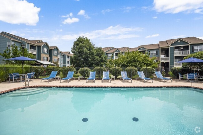 Building Photo - Aventura at Richmond