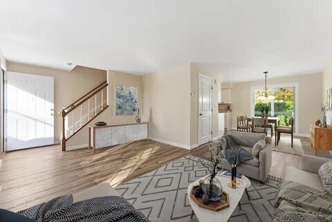 Foto del edificio - 84 Fuller St