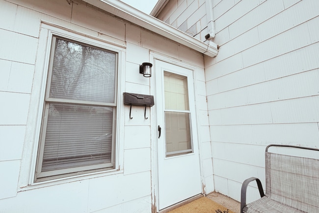 Building Photo - 4103 Davis Ave