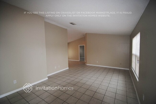 Building Photo - 1582 Wyoming Dr SE