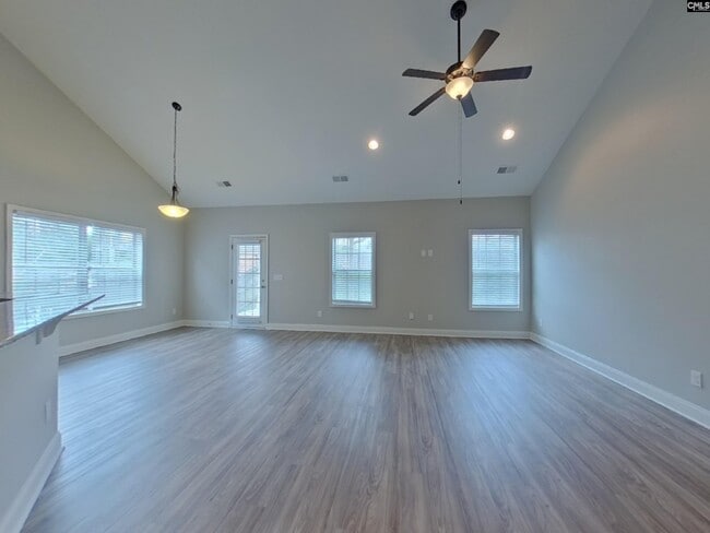 Building Photo - 755 Stoneroot Dr