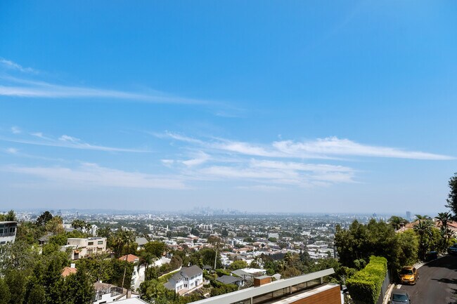 Foto del edificio - 8417 Harold Way