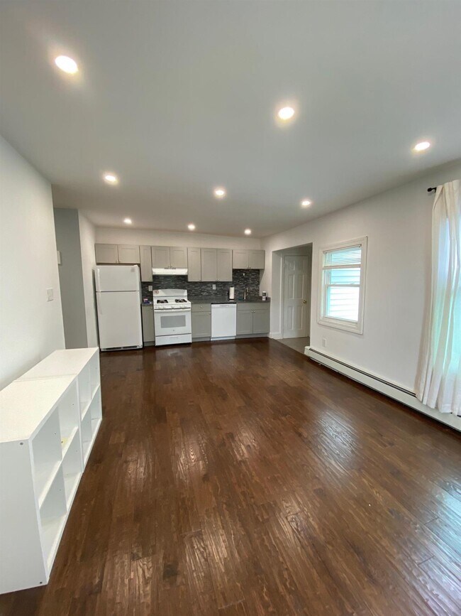 Foto del edificio - 223 Broadway