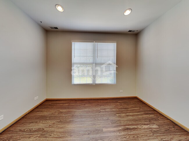 Foto del edificio - 2269 Beresford Drive