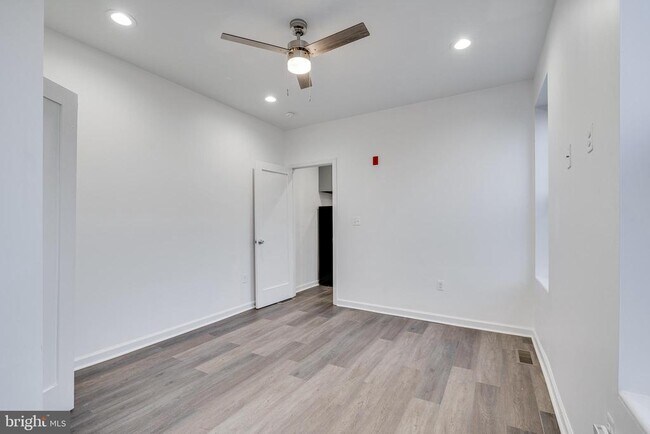 Foto del edificio - 4216 Westminster Ave