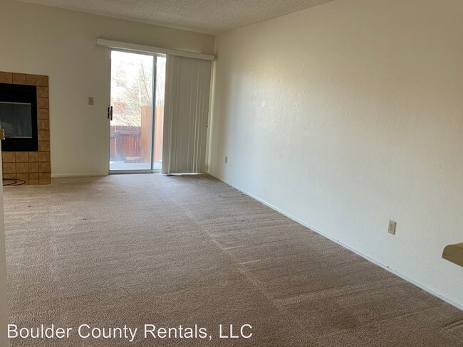 Foto del edificio - 2 br, 3 bath Apartment - 8120 Dry Creek Cir