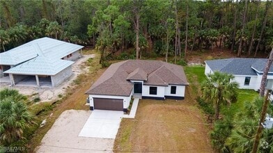 Building Photo - 1845 Della Dr