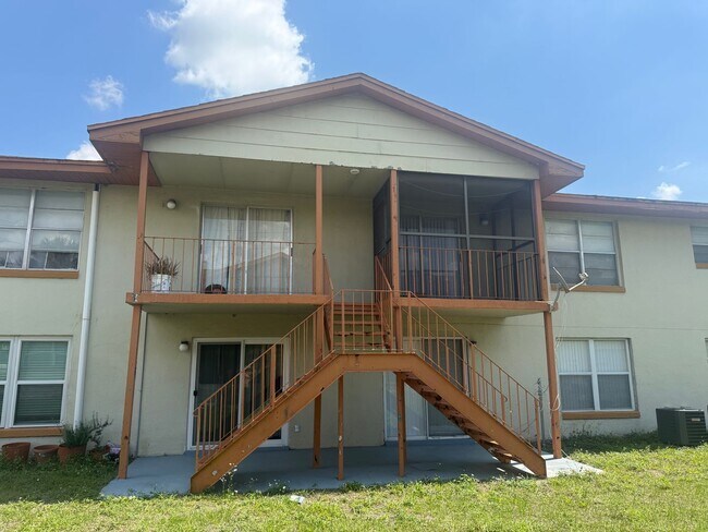 Building Photo - Spacious unit in Essex Park Condo, Kissimmee