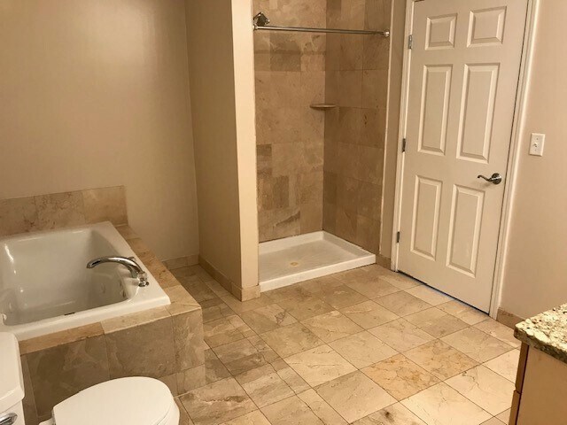 Spacious Bathroom w/ Soaking Tub - 7711 W Westwood Dr