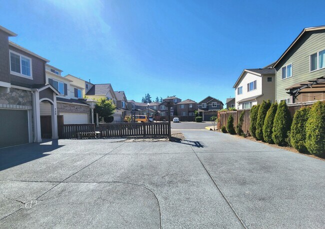 Photo - 730 SW 207th Pl House