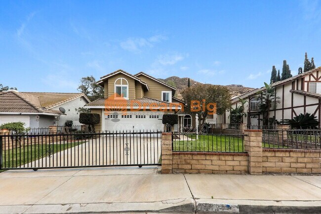 Foto del edificio - 12025 Weeping Willow Ln