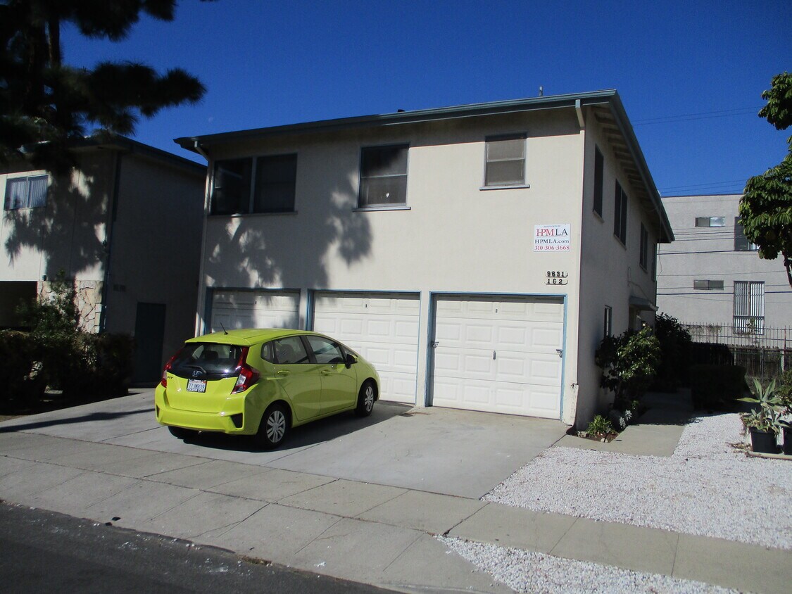 Building Photo - 9829 Hannum Dr