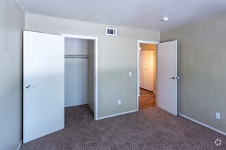 2BR, 1BA 875SF - Countryside Village Apartments
