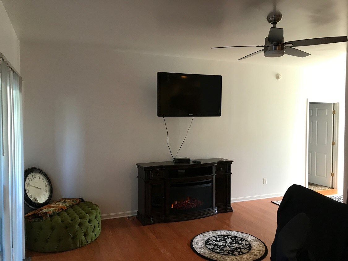 Building Photo - 101 Hickory Branch Ct