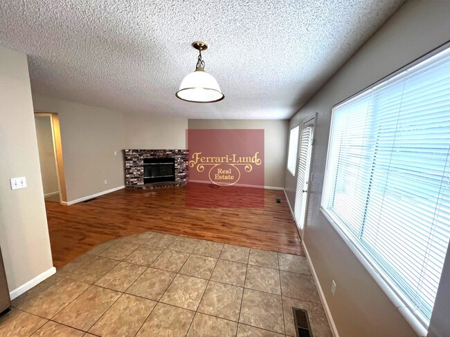 Foto del edificio - Home in Southwest Reno, 4 bedrooms - KAY D...