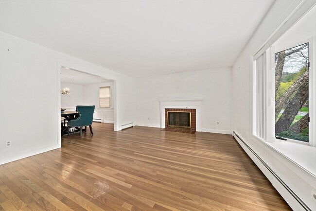 Building Photo - 34 Saddle Club Rd