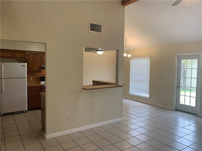 Foto del edificio - 4718 Cedar Pass Dr