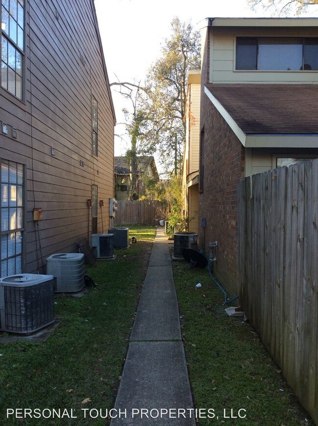 Foto del edificio - 8227 Bayou Fountain Ave