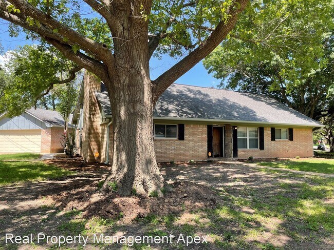 Foto del edificio - 4 br, 2.5 bath House - 5719 Fairview Dr.