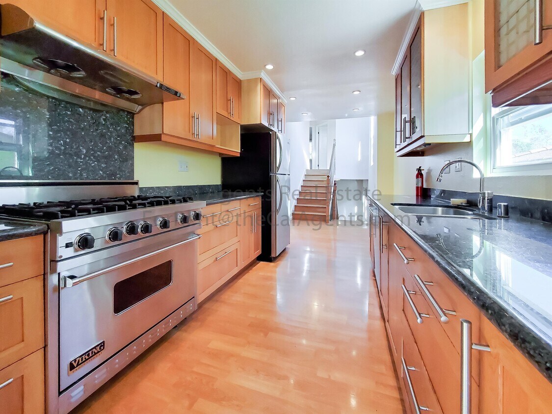 Foto principal - 961 Kains Ave
