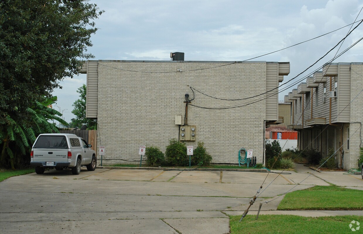 Building Photo - 2712 Harvard Ave
