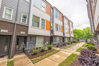 Building Photo - 1311 Millpark Ln