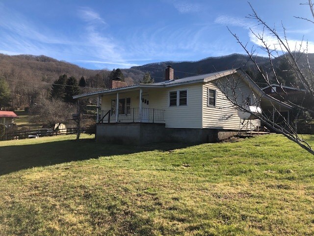 Foto del edificio - 1446 Camp Branch Rd