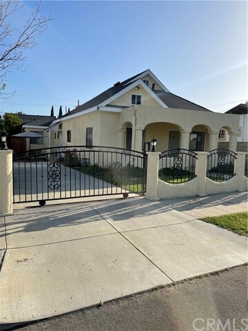 Building Photo - 5206 Range View Ave