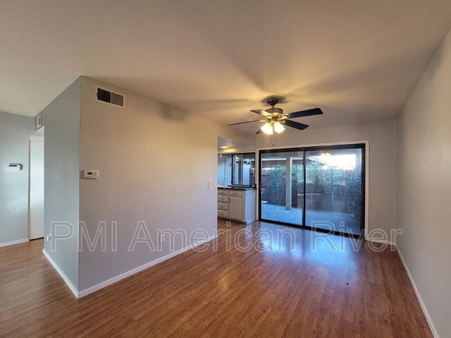 Foto del edificio - 3127 Vía Grande