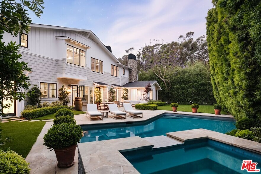 Foto principal - 800 Greentree Rd
