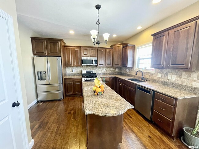 Building Photo - 2509 W Carrington Ct