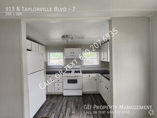 Building Photo - 913 N Taylorville Blvd